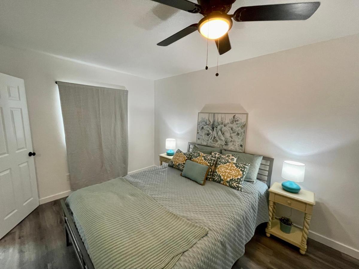 1102 French St Apartment Санта Ана Екстериор снимка