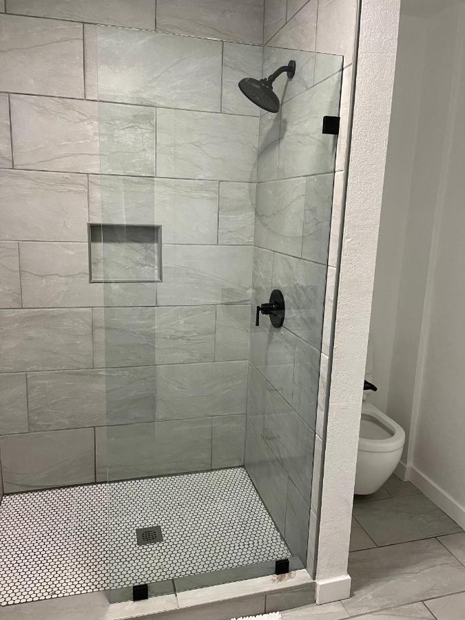 1102 French St Apartment Санта Ана Екстериор снимка
